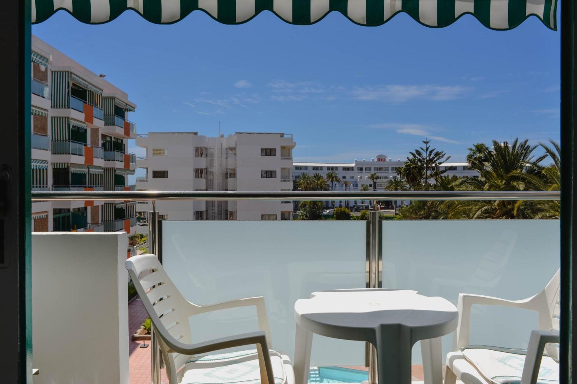Sol Y Mar Apartment *